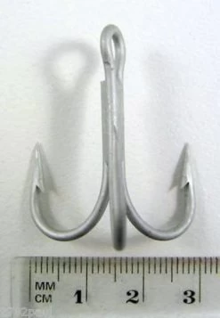 1 Box Of Mustad 7794 3x Strong Short Shank Treble Durasteel Fishing Hooks -Fishing Shop h7794ds3 0