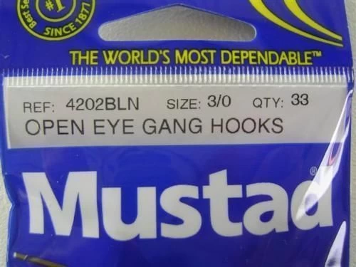 Size 3/0 Mustad 4202bln M.T Point Gang Hooks Chem Sharp Qty 33 Fishing Hooks 2 Size 3/0 Mustad 4202bln M.T Point Gang Hooks Chem Sharp Qty 33 Fishing Hooks - Image 2
